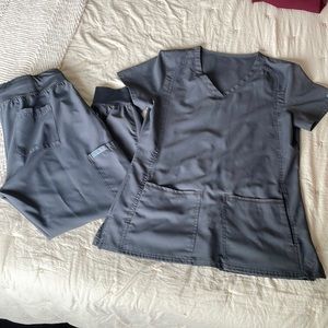 Medcouture scrub set